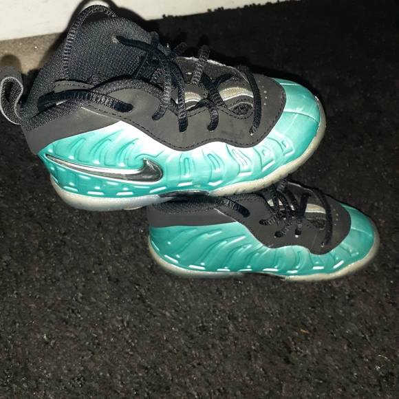 Foams - Picture 2 of 3